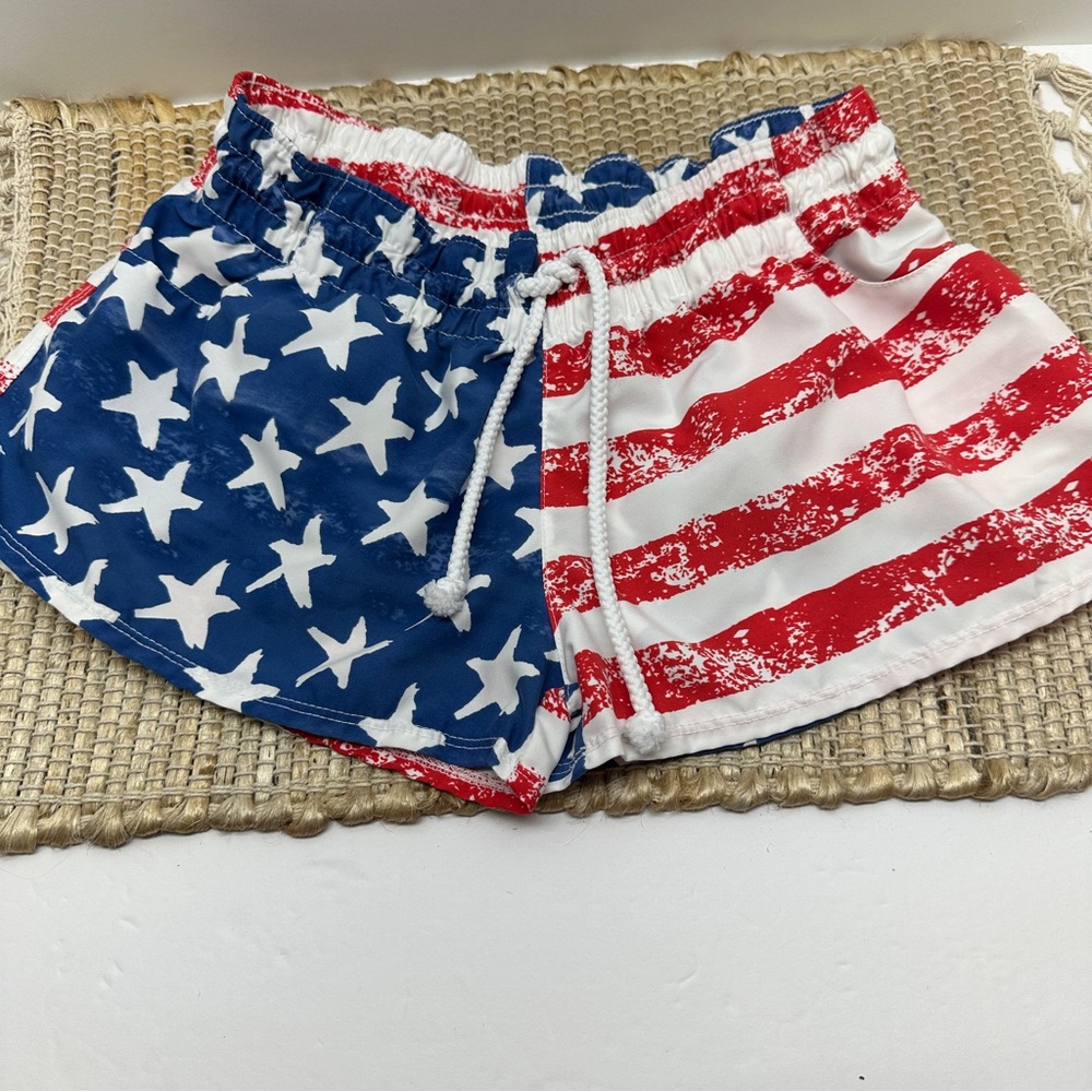 VENUS Patriotic Star and Stripe Women's Shorts